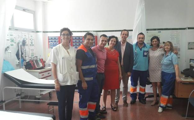 La delegada del Gobierno de la Junta, junto al delegado de Salud, la directora del Distrito Poniente y profesionales de Ejido Norte.