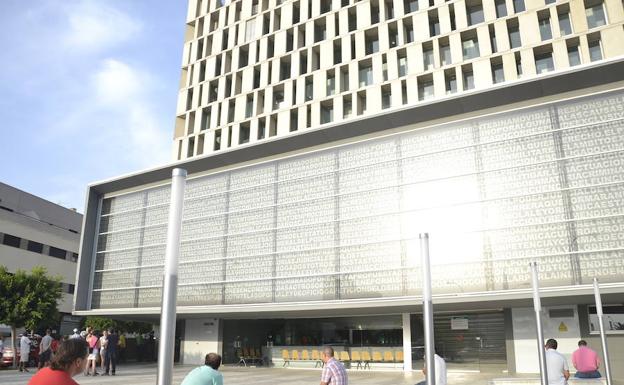 Desde hace años, las quejas por sobrecarga de trabajo por parte del personal del edificio de los juzgados de El Ejido fueron constantes.