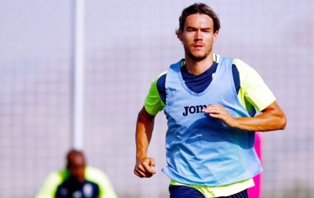 Rene Krhin, en el entrenamiento matutino de ayer, sumado a la dinámica del equipo.