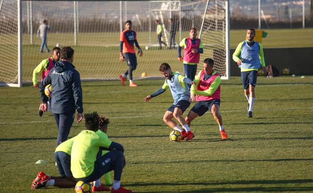 Entrenamiento del Granada CF el pasado 2 de enero./RAMÓN L. PÉREZ