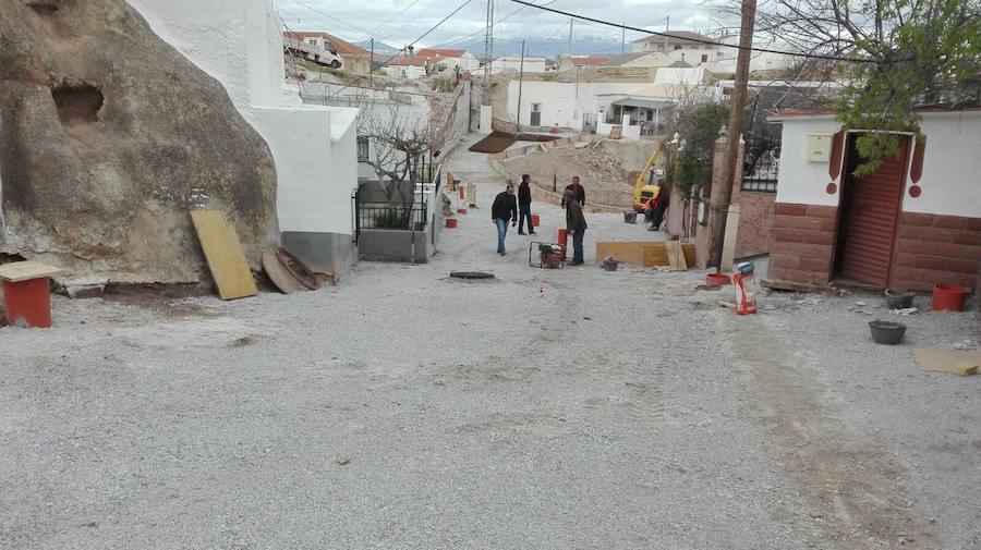 Visita a las obras en ejecución en la calle Sierra Nevada de Bácor