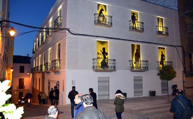 La Casa del Marqués reestrena fachada tras quince años cubierta de andamios