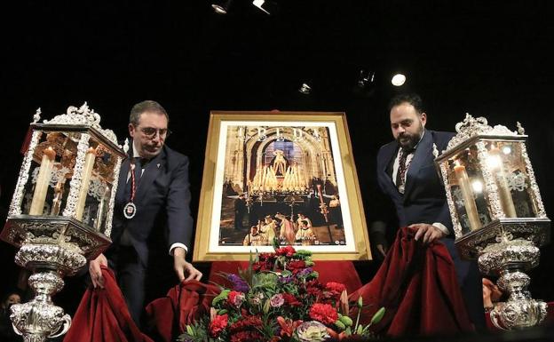 Felipe Torres y Gabriel García descubrieron el cartel./ROMÁN