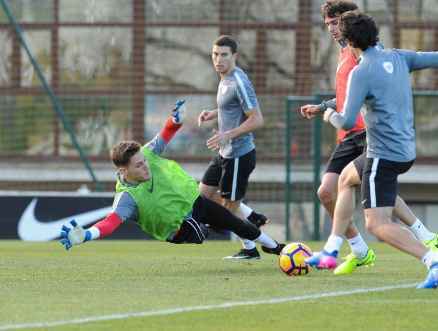 El Almería quiere a Álex Remiro, cancerbero del Athletic Club