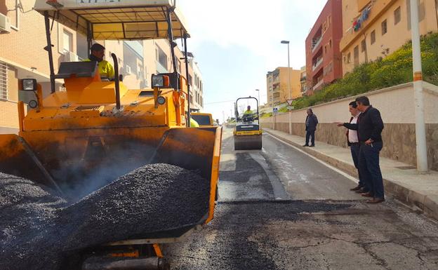Obras de mejora de infraestructuras en Viator. /R. I.