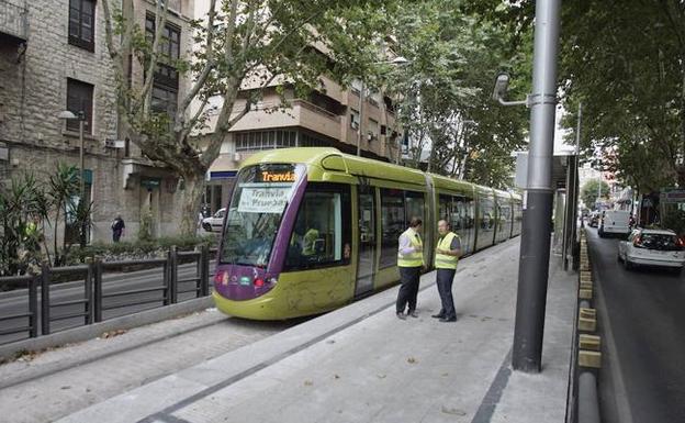Reclaman a la Junta la deuda por el tranvía