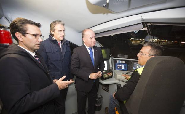 El alcalde de Granada exige a Rajoy explicaciones al cumplirse "mil días sin trenes"