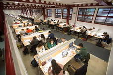 Estudiantes en la biblioteca de la facultad de Ciencias/ALFREDO AGUILAR