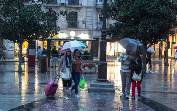 Granada, en aviso por lluvia, nieve, fenómenos costeros y fuertes rachas de viento de hasta 90 kilómetros por hora