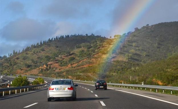 La multa de 200 euros que te puede caer ya por algo que haces a diario con el coche