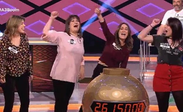 «Madre mía»: Twitter alucina con las chicas rivales de 'Los Lobos' en 'Boom'