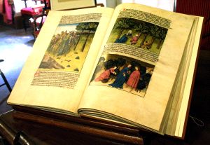 El Codex Granatensis, uno de los tesoros del Hospital Real. / J. MUR/
