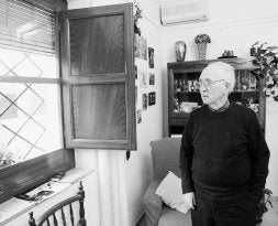 Antonio Quitián, en su vivienda del Convento de las Salesas./