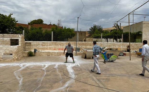 Berja mejora el recinto ferial del barrio de San Roque