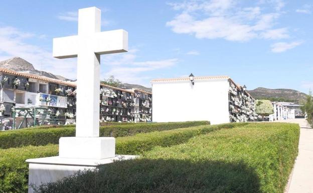 El Cementerio de Adra abrirá entre las siete de la mañana y las ocho de la tarde de forma ininterrumpida
