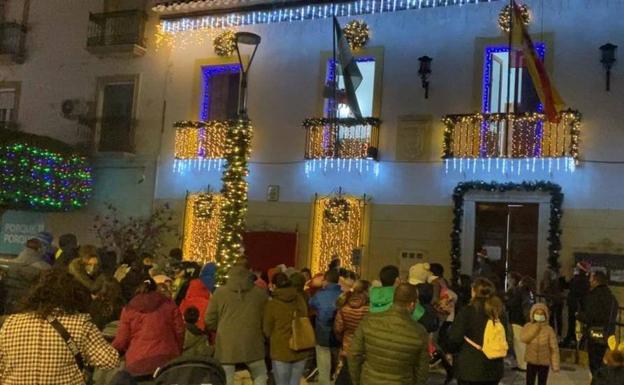 Cantoria convierte sus calles en un gran escenario navideño para evitar actividades en lugares cerrados