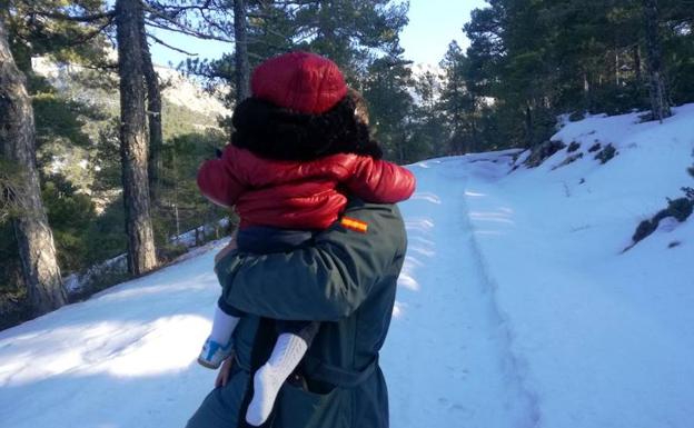 Rescatada una familia con dos menores tras quedar atrapados por la nieve en el Parque de Cazorla