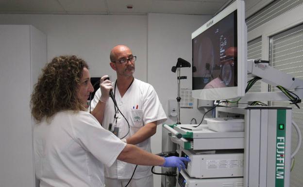 El Poniente inicia una nueva técnica menos invasiva para detectar el cáncer de pulmón