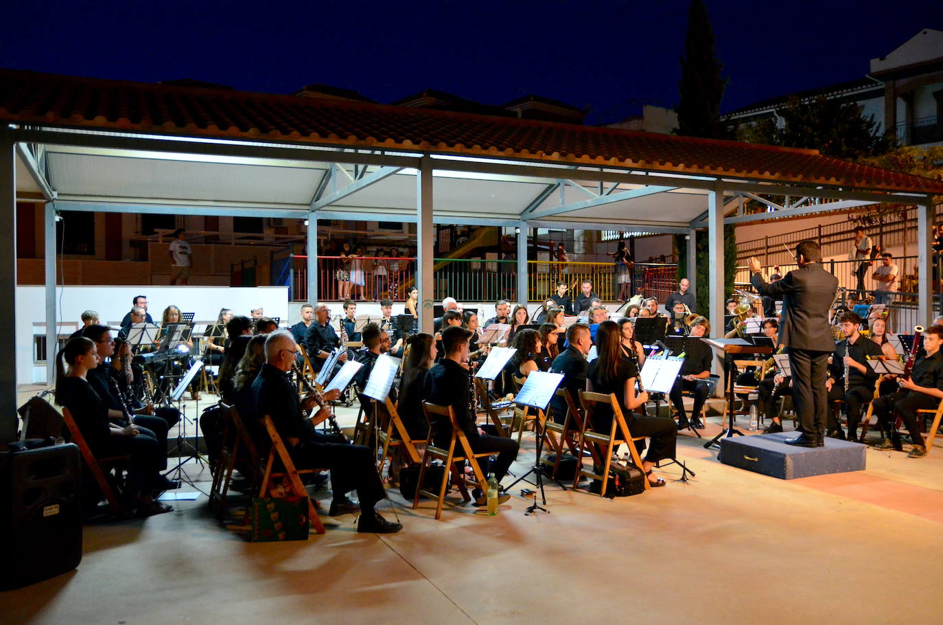 La Banda de Música de Huétor Vega, dirigida por Óscar Musso, se fundió con la de Churriana de la Vega.