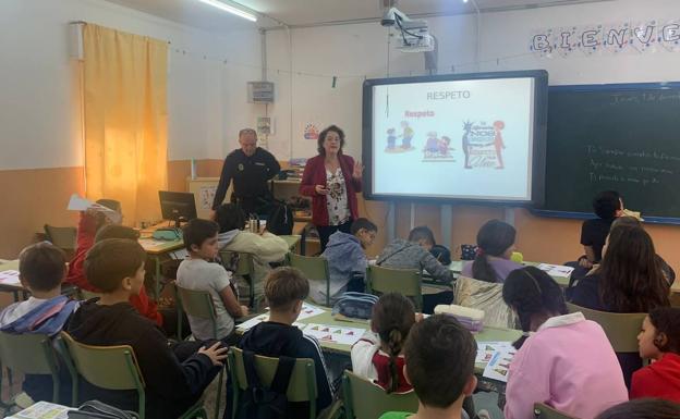El 'Laboratorio de democracia' de Vícar inicia sus sesiones en los colegios del municipio
