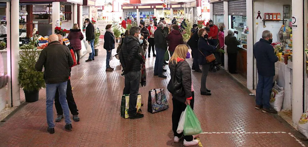 Balance positivo del servicio de reparto a domicilio que funcionó en el Mercado de Abastos durante las navidades