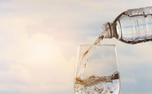 La terapia japonesa del agua para adelgazar