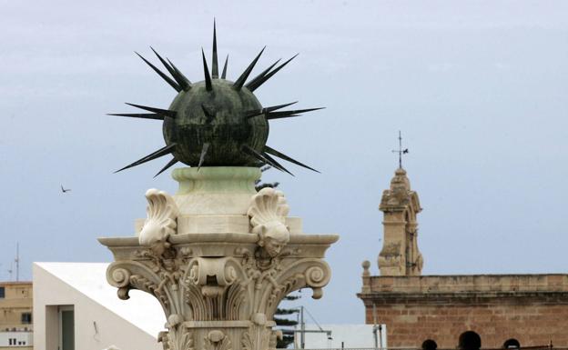 Política En Almería Adelante Andalucía Lleva Al Parlamento La Retirada Del Monumento A Los Coloraos Ideal