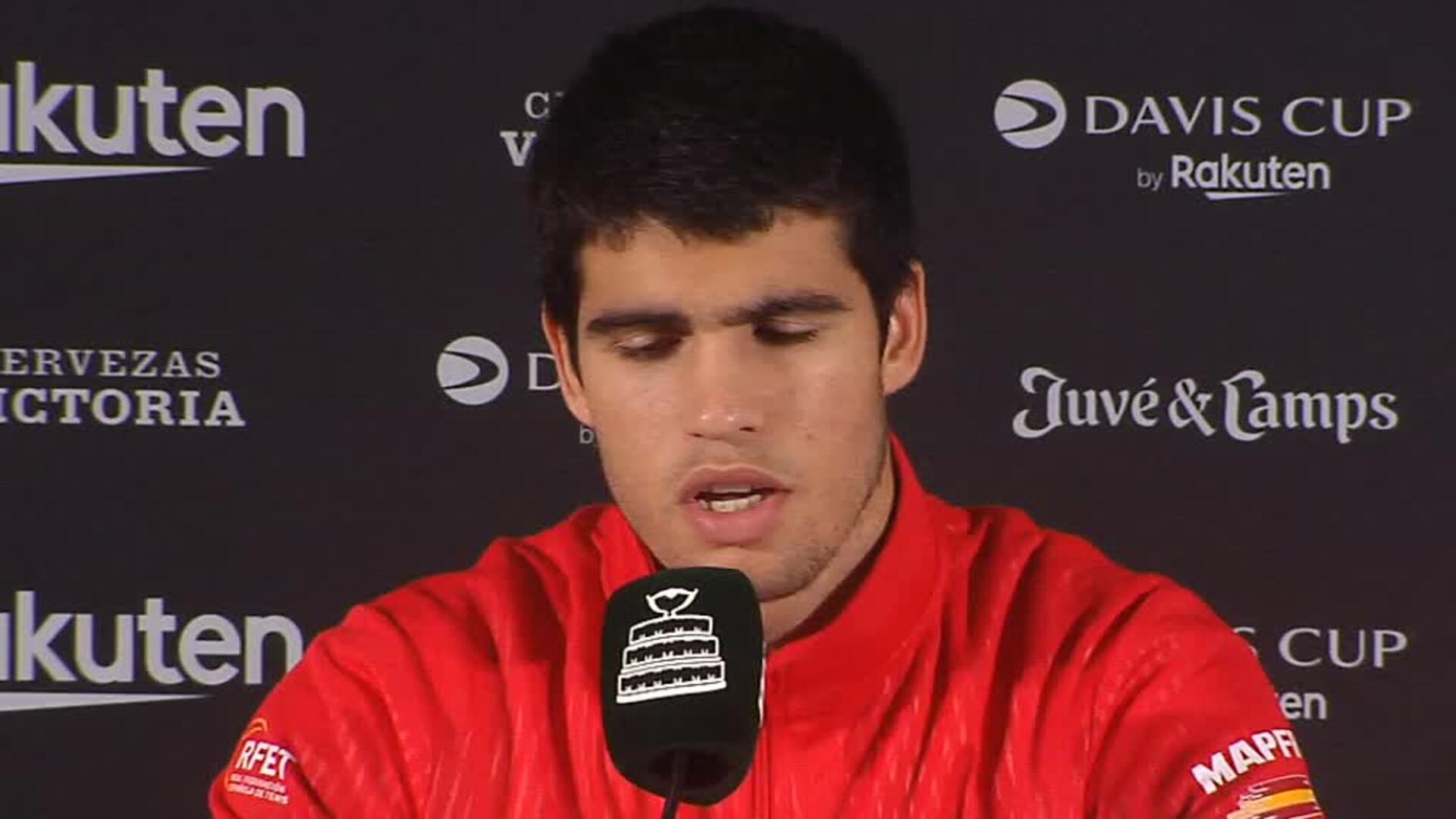 Carlos Alcaraz acerca a España a las finales de la Copa Davis Ideal