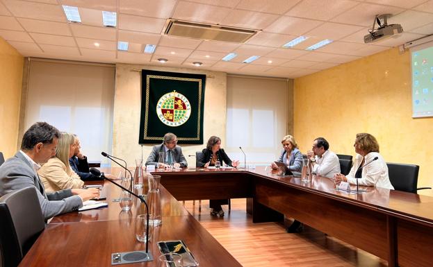 First official meeting between the Minister of Health and the UJA rector.  /ideal