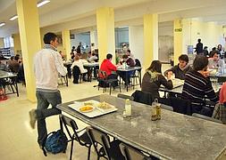 La UGR actualiza el precio del menú de los comedores con una subida ... La UGR actualiza el precio del menú de los comedores con una subida ...